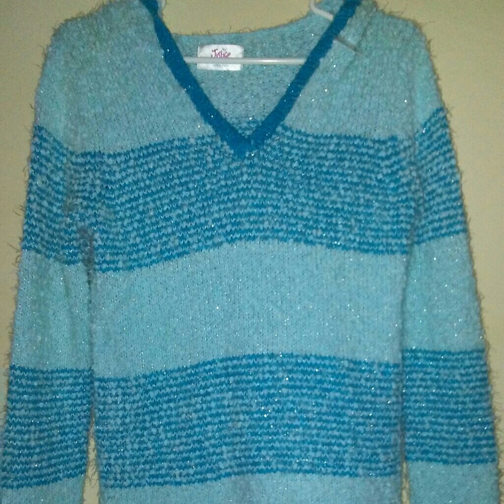NWT- JUSTICE LIGHTWEIGHT BUT SUPER SOFT SWEATER